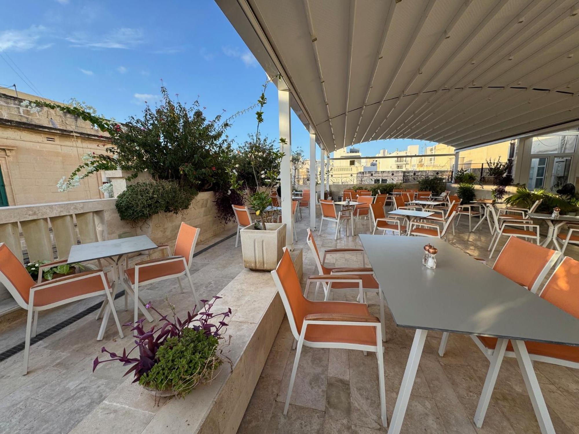 The Maltese Sun Hotel Sliema Ngoại thất bức ảnh